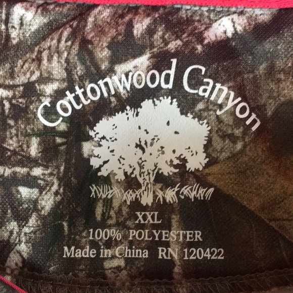 3/$20 Canyon Realtree Camo Antlers Hoody - Picture 6 of 7